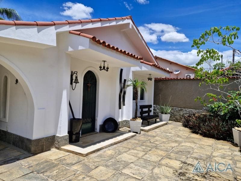 Casa à venda em Vila Salutaris, Paraíba do Sul - RJ