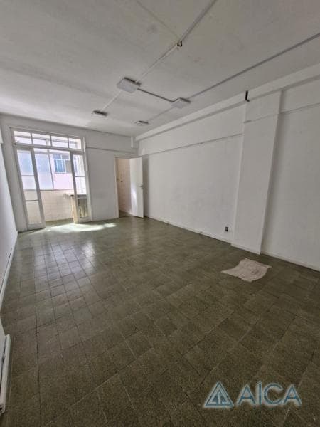 Sala à venda em Centro, Petrópolis - RJ