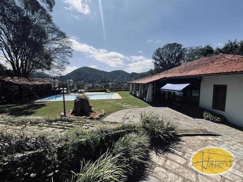 Casa à venda em Nogueira, Petrópolis - RJ