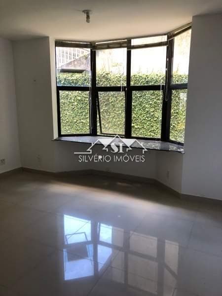 Sala à venda em Centro, Petrópolis - RJ