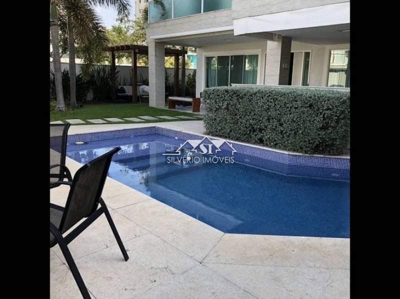 Casa à venda em Barra da Tijuca, Rio de Janeiro - RJ