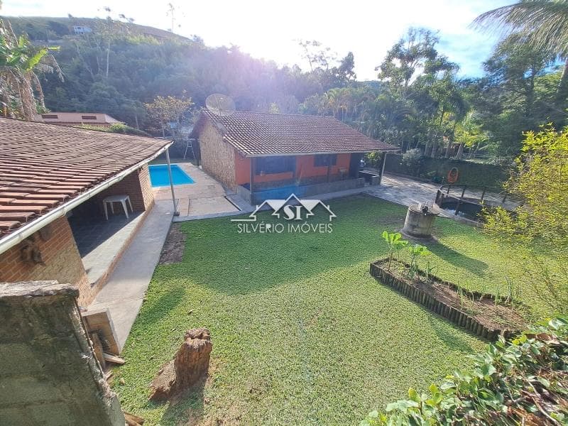 Casa à venda em Centro, São José do Vale do Rio Preto - RJ