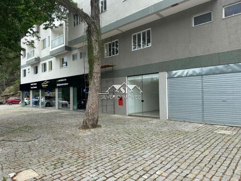 Loja à venda em Pedro do Rio, Petrópolis - RJ