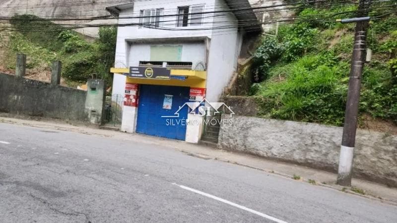 Loja para alugar em Bingen, Petrópolis - RJ