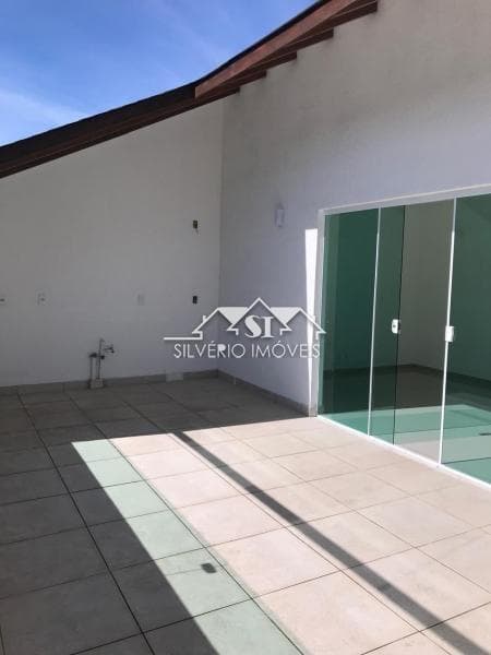 Apartamento à venda em Samambaia, Petrópolis - RJ