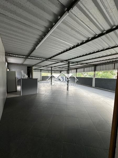 Loja para alugar em Corrêas, Petrópolis - RJ