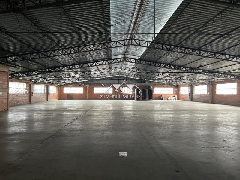 Imóvel Comercial para alugar em Bingen, Petrópolis - RJ